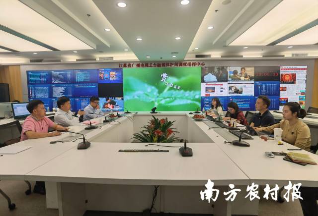 高州荔枝销售专班在江苏省广播电视总台作介绍 高州荔枝销售专班在江苏省广播电视总台作介绍